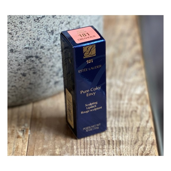 Estée Lauder • Pure Color Envy Lipstick • “Oblivious” - Picture 2 of 5